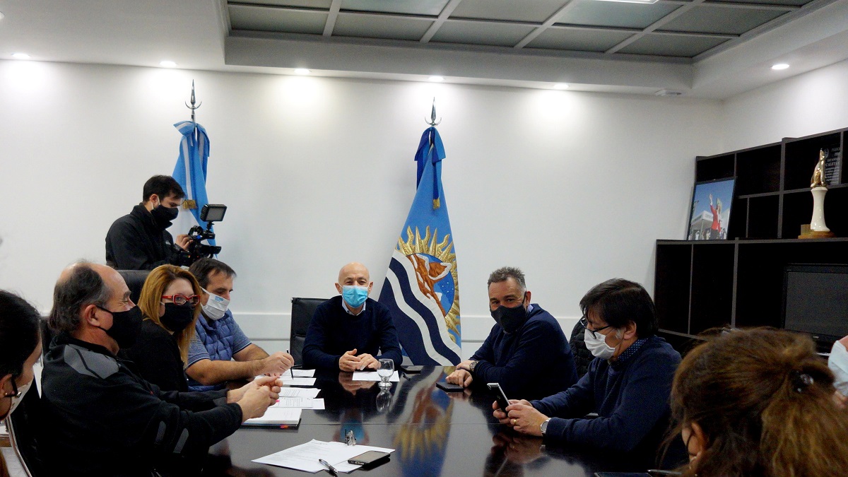 El COE no hará cambios en Caleta Olivia pero habrá más controles en Ramón Santos 