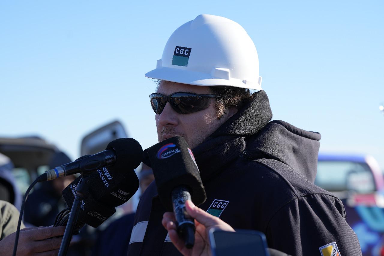 Autoridades de Santa Cruz y CGC inauguraron el acueducto Cañadón Quintar Caleta Olivia 