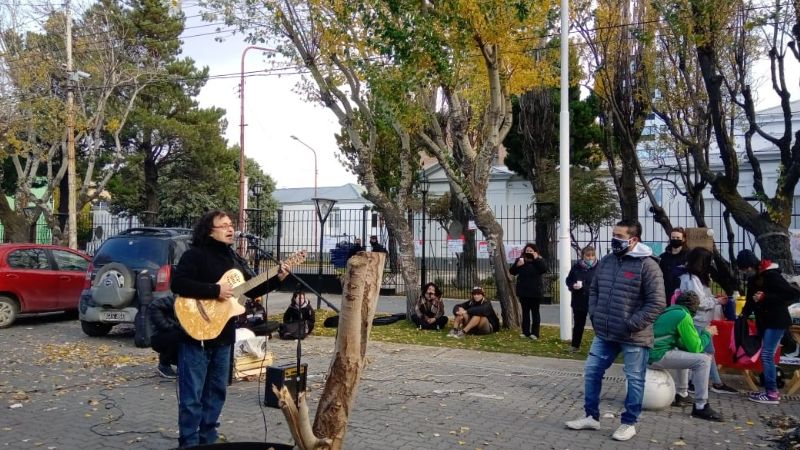 Artistas apoyaron el acampe de los trabajadores de la salud
