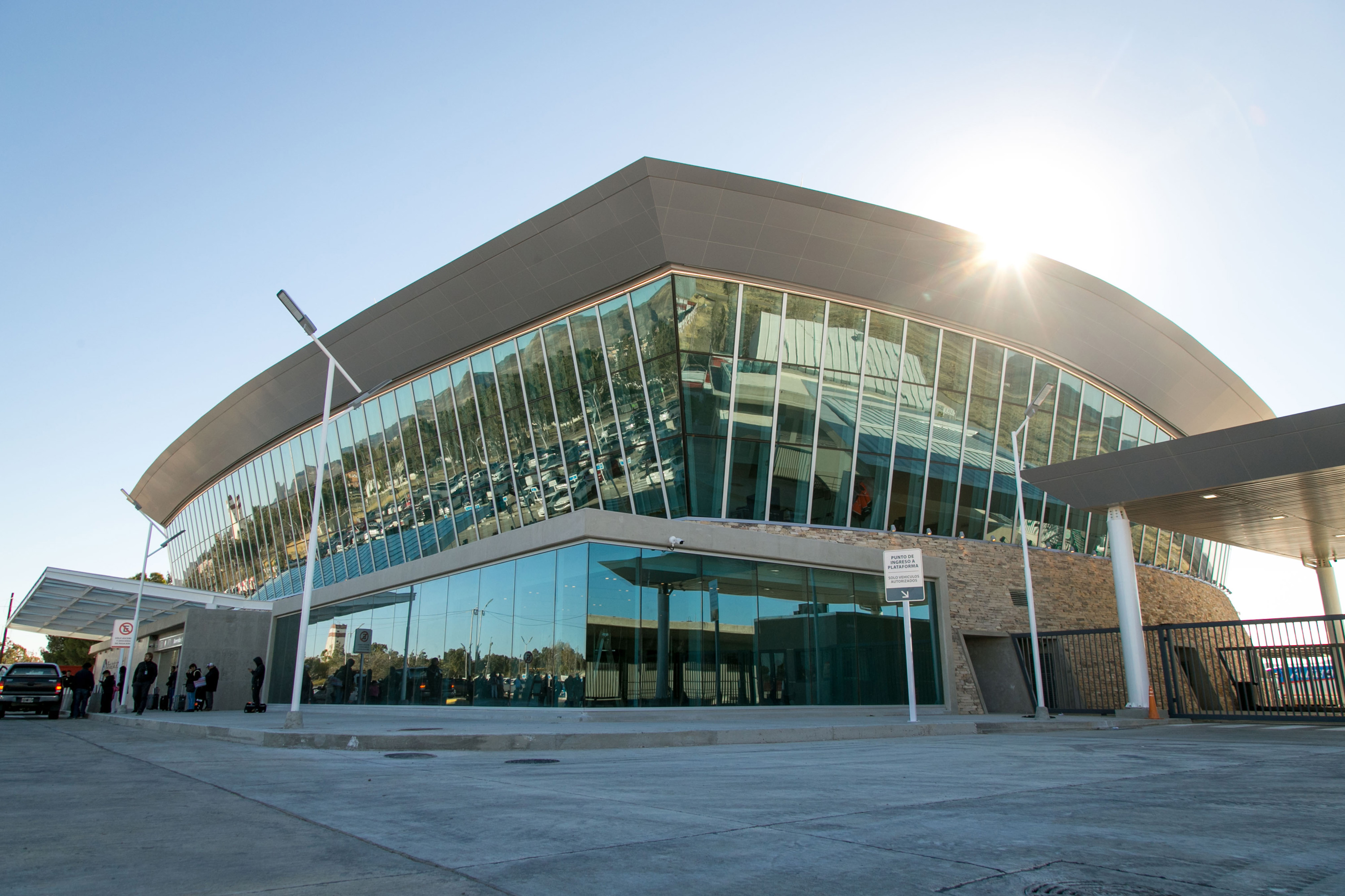 Turismo: conocé cuáles son los requisitos obligatorios para volar a Santa Cruz