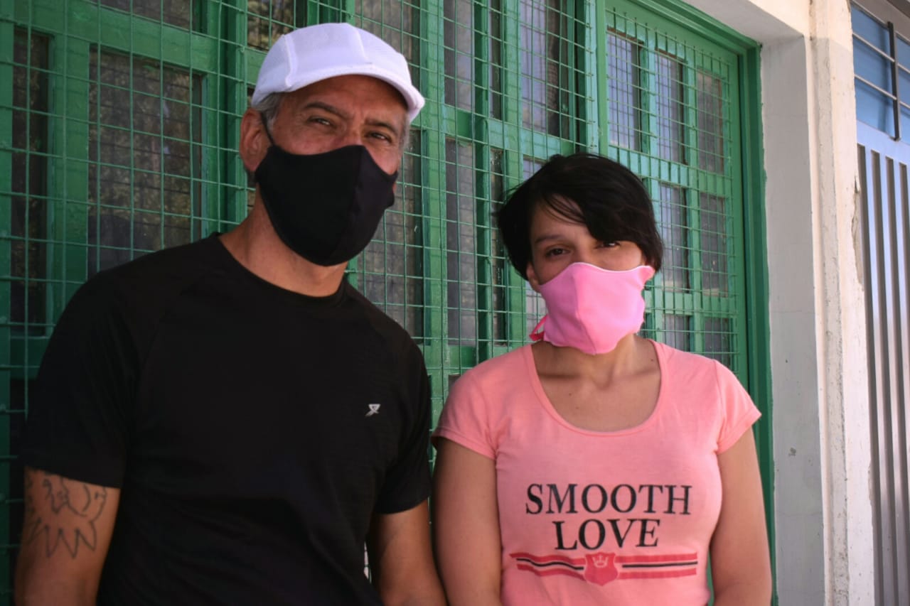 Desesperante situación: Una familia de Santiago del Estero varada en Caleta Olivia, hará dedo para volver a su ciudad porque no tienen 