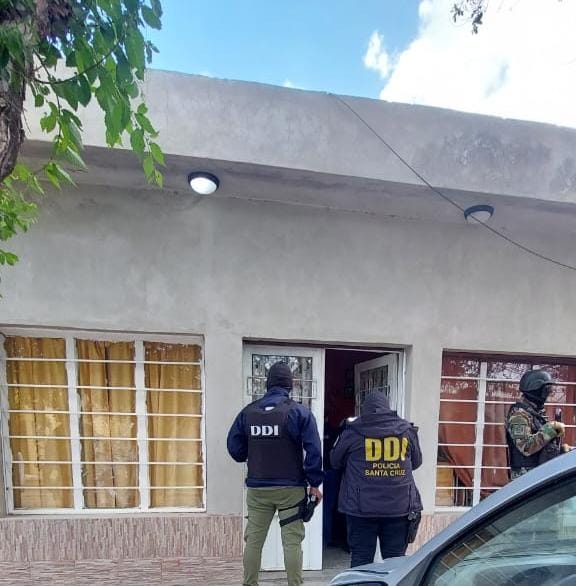Detenido en Caleta Olivia por múltiples delitos: DDI logra arresto tras intensa investigación