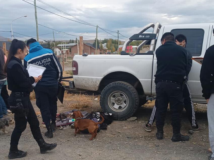Delincuentes entraron a robar a una casa. La policía detuvo a uno, el otro huyó.