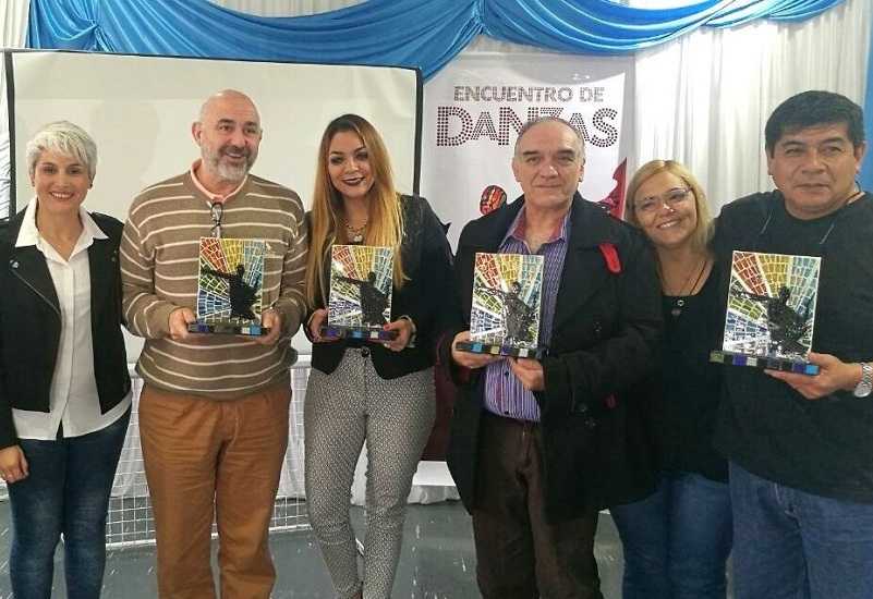 En el Dìa Internacional de la Danza el municipio reconociò a sus profesores 
