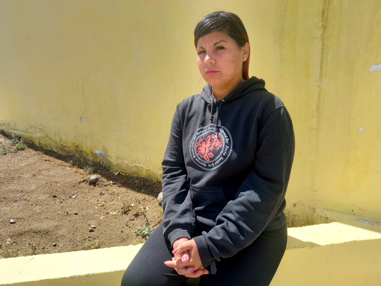 Es madre soltera y solicita con urgencia un alquiler