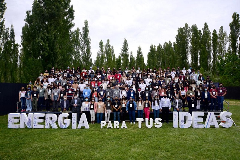 Comienza la inscripción a las becas universitarias de Fundación YPF
