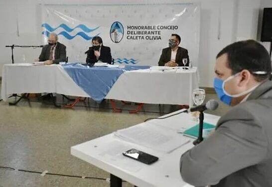 Sesión ordinaria 568: Murúa solicitará a Educación que se revea la decisión de realizar la promesa a la bandera en la Costanera local