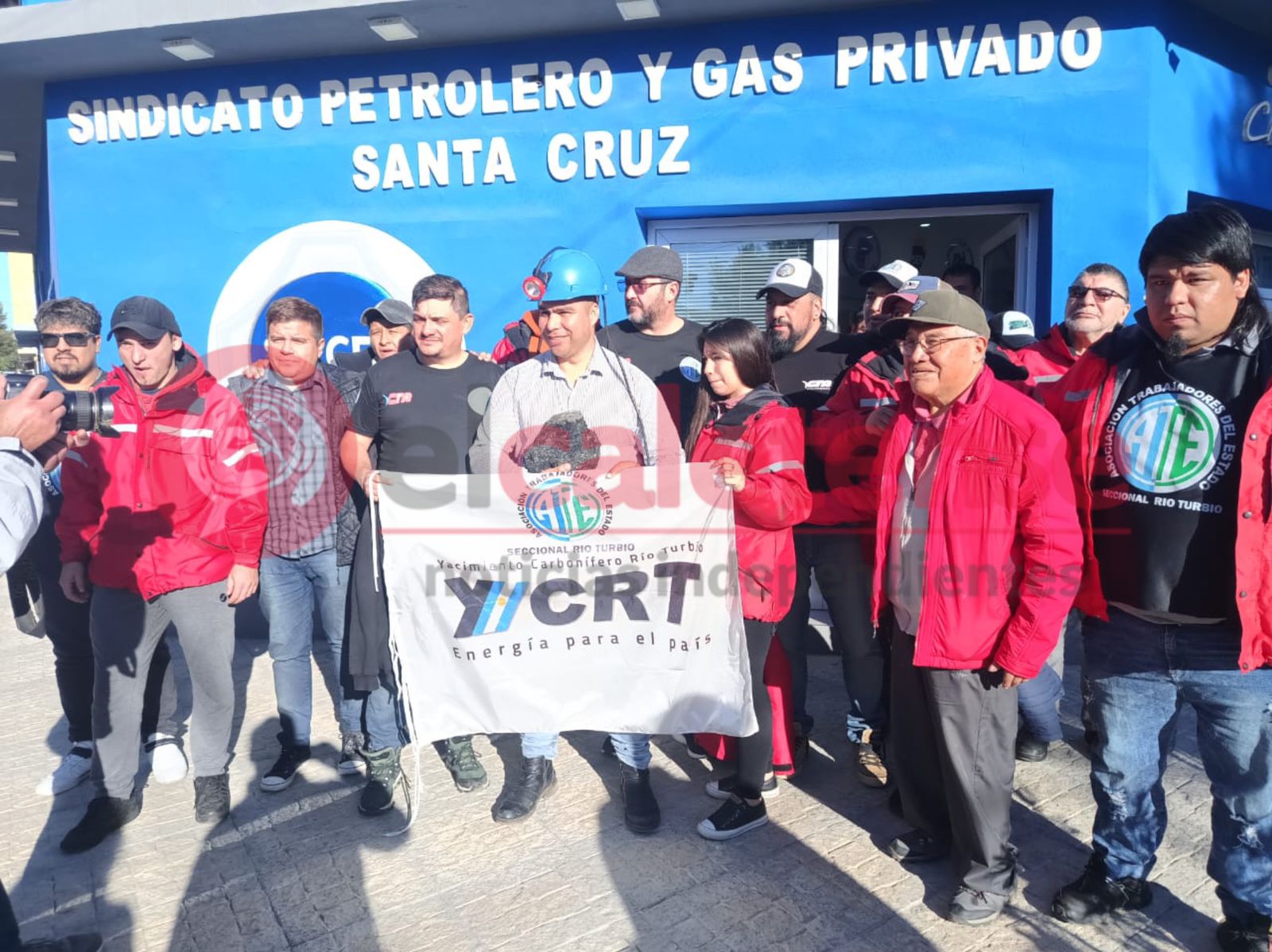 Mineros de Santa Cruz se unen con petroleros en lucha contra la privatización