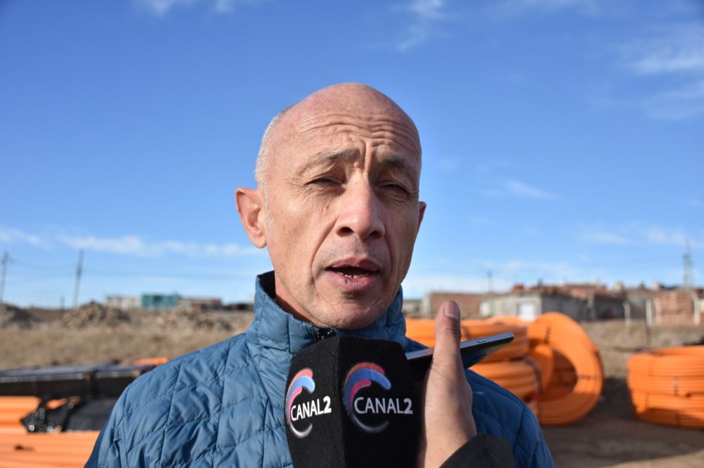Cotillo dijo que todos los empleados municipales deberán volver a trabajar y que el aumento depende del aporte de provincia 