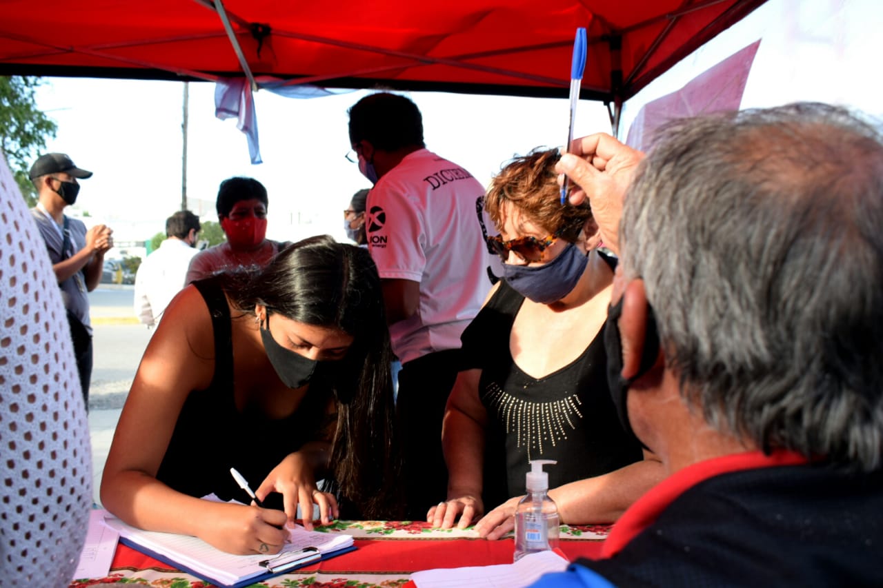 Iris Casas: “Hay mucho lote sin nada y apostamos a que se puedan entregar a otras familias”