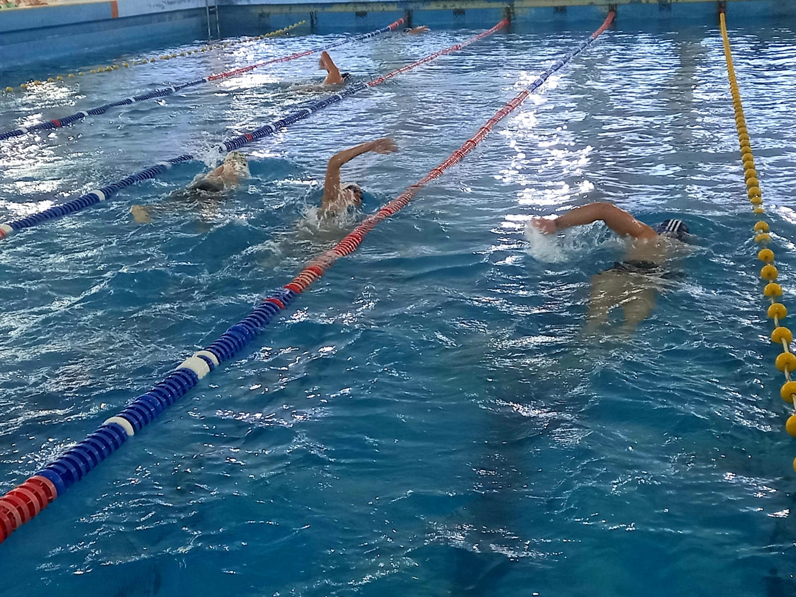 Brindaron una charla sobre prevención de riesgos por sobrecarga eléctrica ante la llegada del invierno