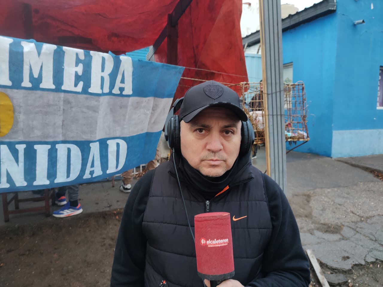 Pese a las advertencias de sanciones, policías profundizan la protesta con un acampe