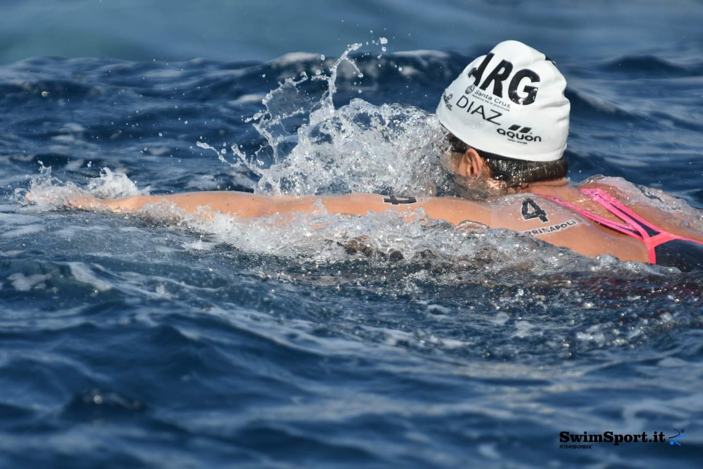 Matías Díaz obtuvo el primer puesto en la Maratón de Aguas Abiertas Cadereyta de Montes en México