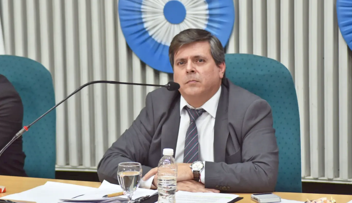 Fabián Leguizamón desmintió las acusaciones de violencia y apuntó contra la diputada Ponce