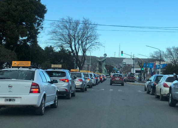 Taxistas esperan respuesta del municipio al pedido del aumento del 30% de la tarifa: 