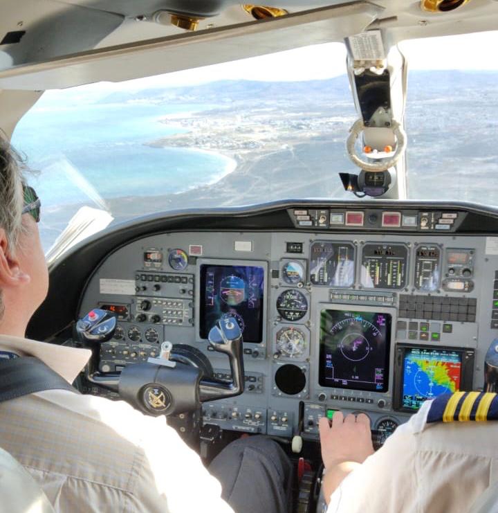 Federico Peña, piloto del avión oficial dijo que 