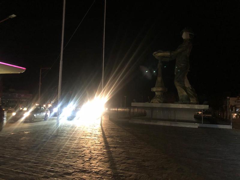 Indignación: Caleta hace 3 días tiene cortes de energía y los vecinos salieron a reclamar con un bocinazo