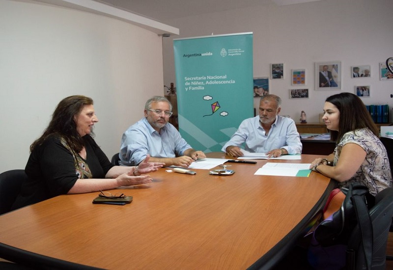 Ministerio de Desarrollo Social firma convenios de cooperación en materia de derechos de la niñez y adolescencia