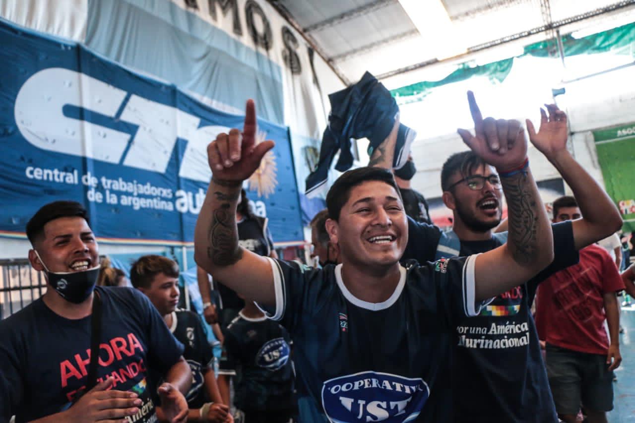 ADOSAC anunció un paro docente de 72 horas para esta semana