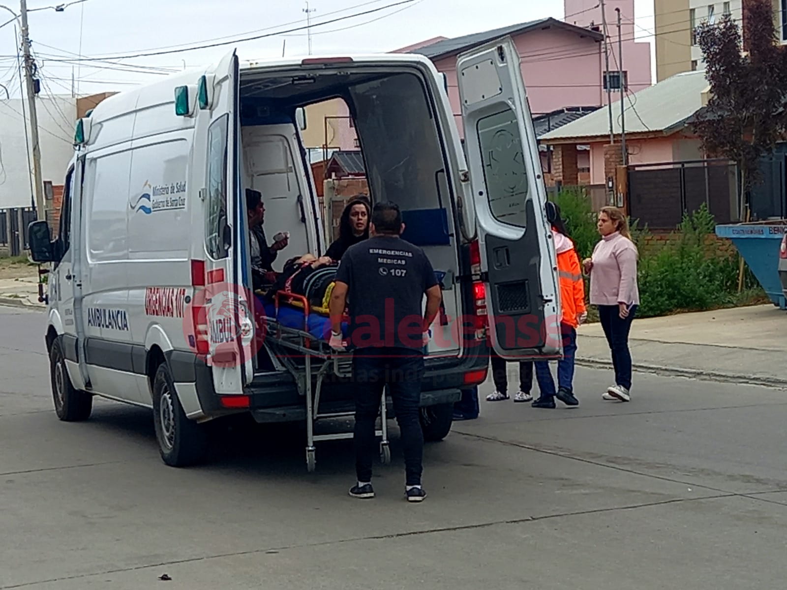Fuerte choque con dos personas trasladadas al Hospital Zonal