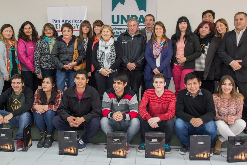 PAE lanzó la convocatoria 2017 para su programa de Becas Universitarias y Tecnicaturas!!!