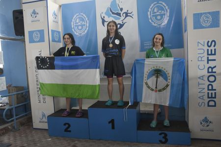 Cerró la última jornada de las competencias deportivas de natación en Santa Cruz