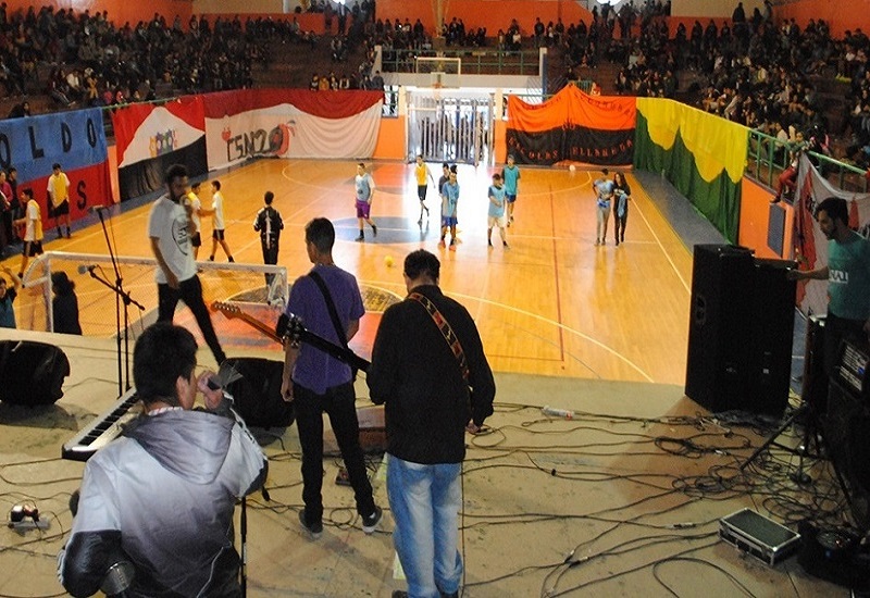 El Dia del Estudiante se festejó en Caleta Olivia sin Baile