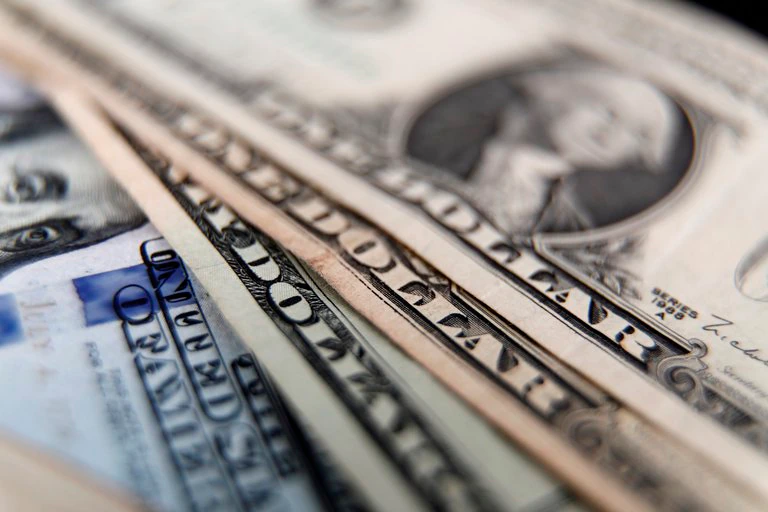 Nuevas restricciones al dólar: los analistas prevén más brecha y escaso beneficio para las reservas