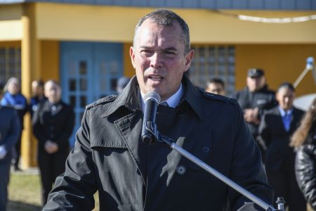 Álvarez a los ingresantes: “Abrazan a una de las profesiones más nobles, la de cuidar al otro”
