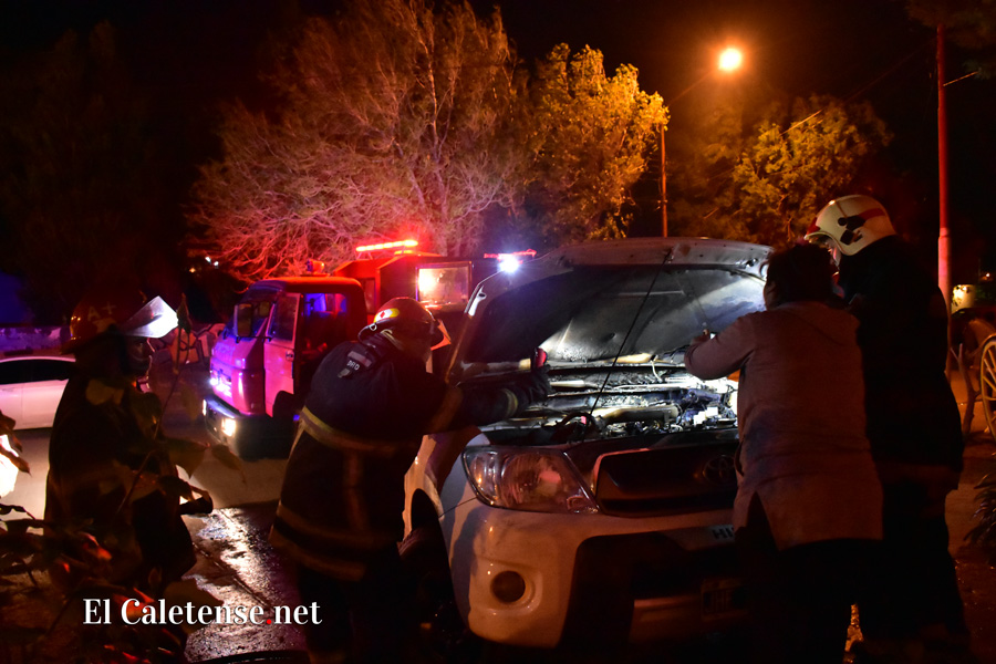 Tensión a la madrugada: Prendieron fuego camioneta de funcionario de Nación