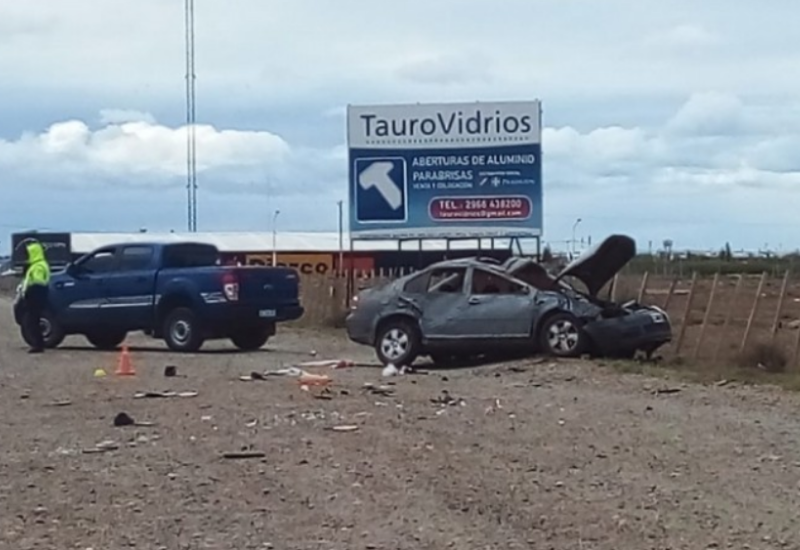 Vuelco fatal en la madrugada de Río Gallegos: dos hermanos perdieron la vida