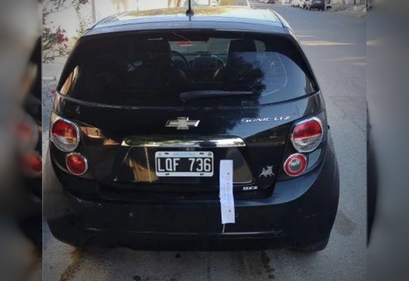 Detuvieron a un hombre acusado de querer llevar por la fuerza a su auto a una mujer en Comodoro