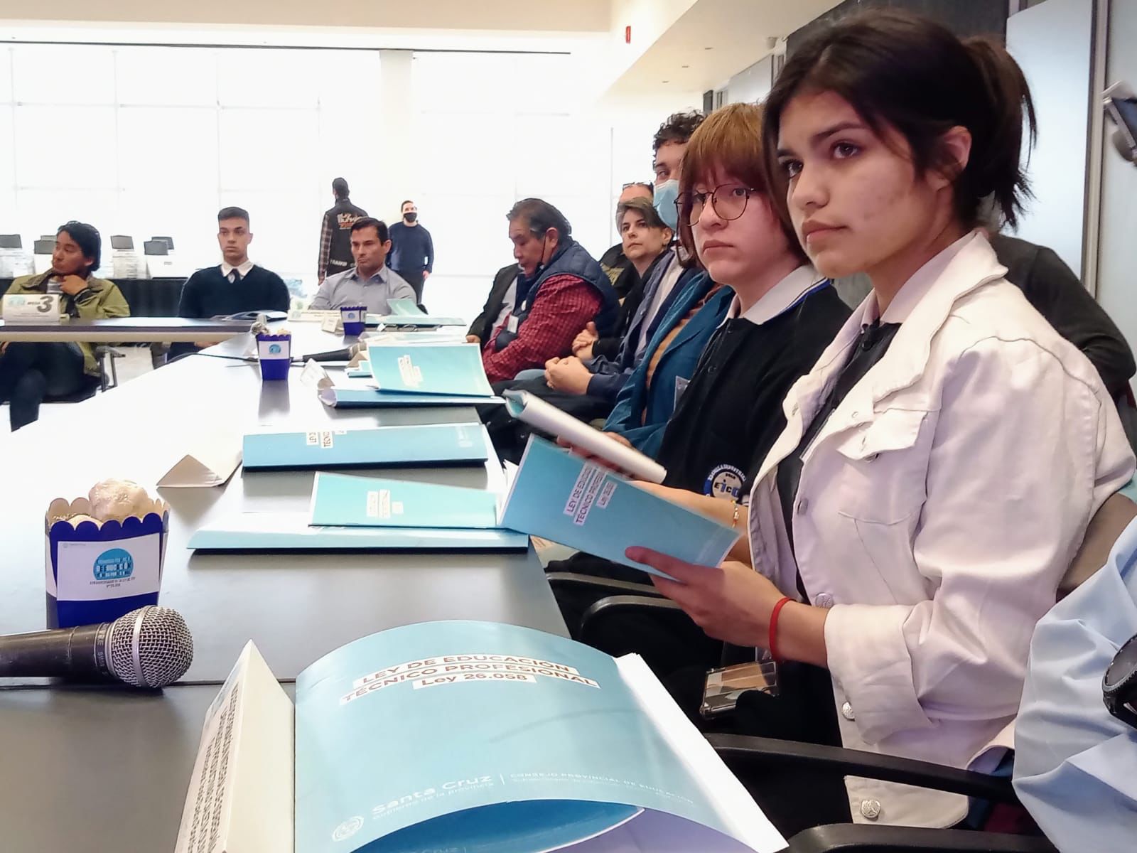 “Hay familias que deben elegir entre comer o pagar los servicios”: Aparicio pidió suspender los cortes de luz y gas durante el invierno