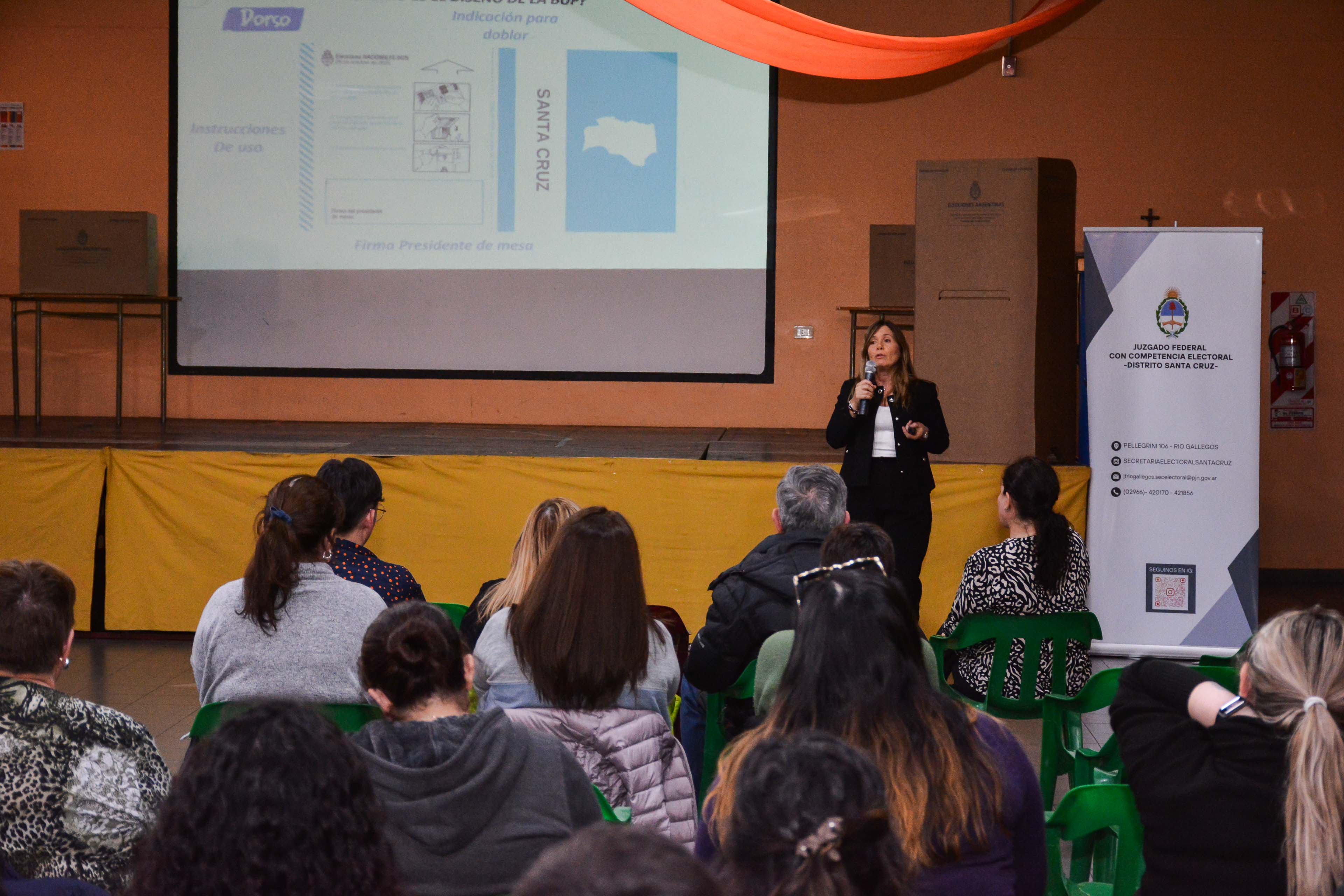 Se llevó adelante una charla abierta sobre el funcionamiento de la Boleta Única de Papel