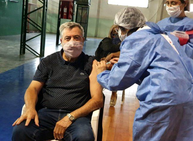 Osvaldo Maimó se vacunó contra el Covid-19