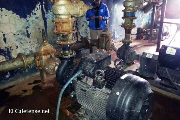 Instalan Nueva Bomba en el Tanque x 2 del Bº 3 de Febrero