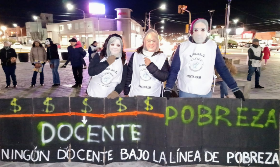 Bajó el acatamiento docente a un 60% en Caleta Olivia y se realizó una 