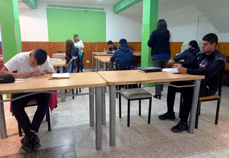 Formación: La Escuela de Policía de Santa Cruz convoca a jóvenes Caletenses a sumarse a la institución