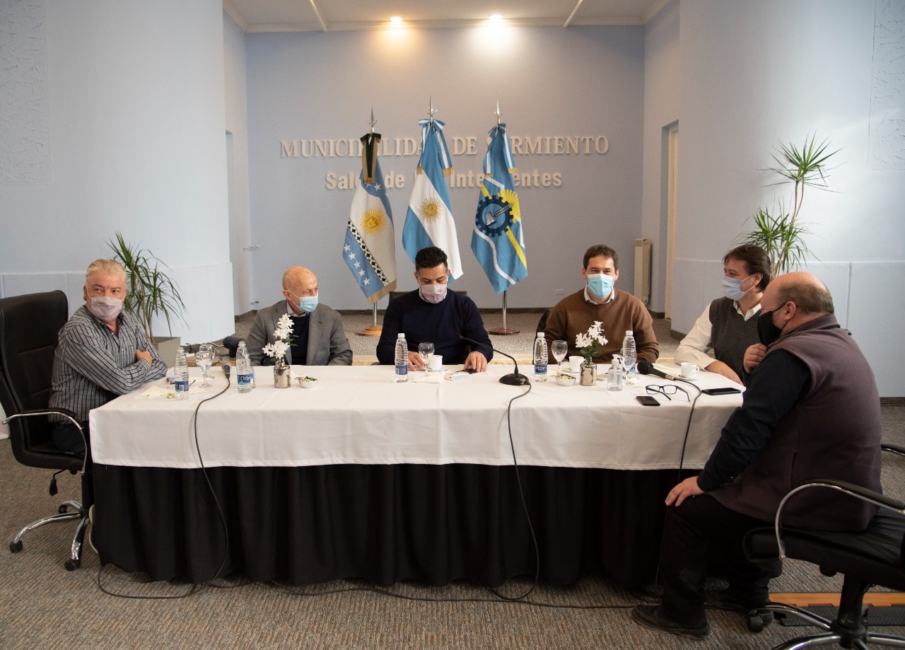 Algunos intendentes de la región creen que la planta de ósmosis disminuirá la provisión de agua a Caleta vía el acueducto