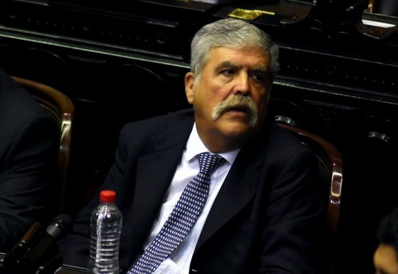 Citan a indagatoria a Julio De Vido por los sobreprecios pagados en YCRT