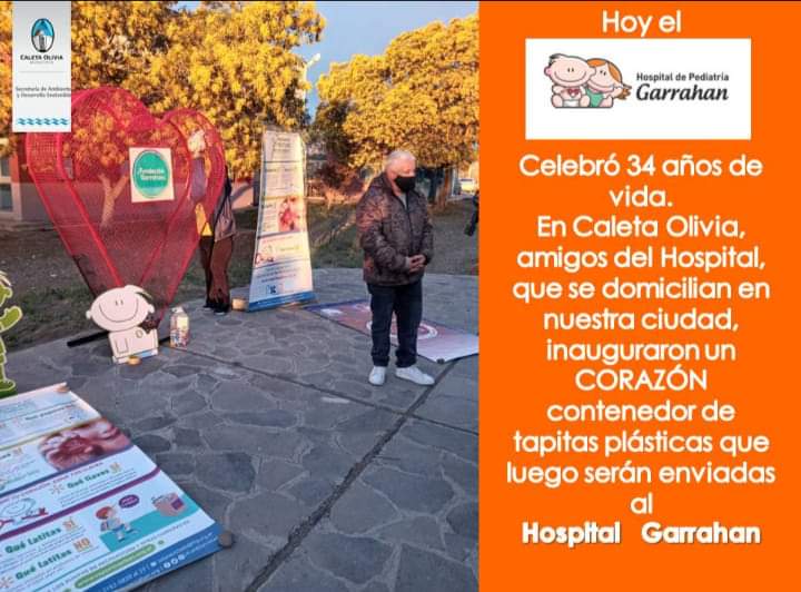Por el aniversario del Garrahan instalaron un Corazón contenedor de tapitas en el HZCO