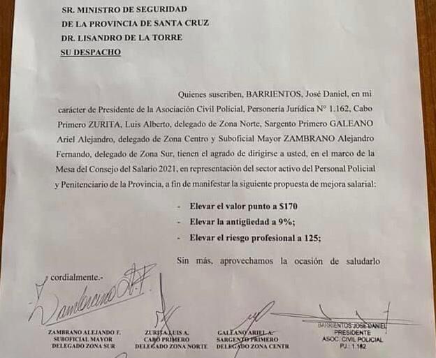 Piden aumento en 3 ítems: trabajadores de la policia discuten pauta salarial en esta jornada