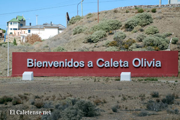 Se levantaron los dos conflictos que mantenían incomunicada y sin combustible a  Caleta Olivia