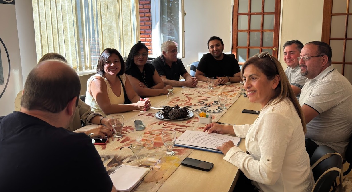 Perito Moreno: Educación realiza recorrida y fortalece las instituciones educativas