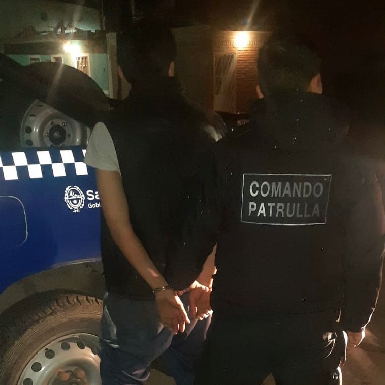 Hombre de 28 años fue detenido por robar materiales de una construcción en Caleta Olivia 