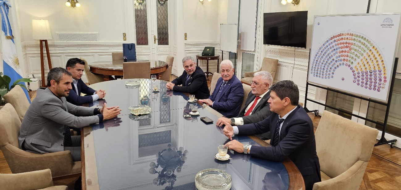 CAME se reunió con Martín Menem y el diputado Gabriel Bornoroni