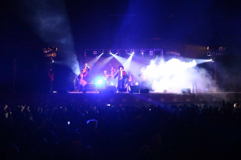 El Calafate: Comenzó el Festival de la Tradición con la presencia del Chaqueño Palavecino