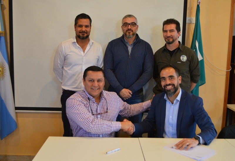 Mutual de Petroleros Jerárquicos firmó un Convenio de Cooperación con la Universidad Empresarial Siglo 21