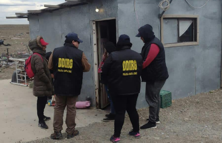 Una mujer de 32 años fingía ser una nena para interactuar con hombres y luego extorsionarlos para sacarles plata 