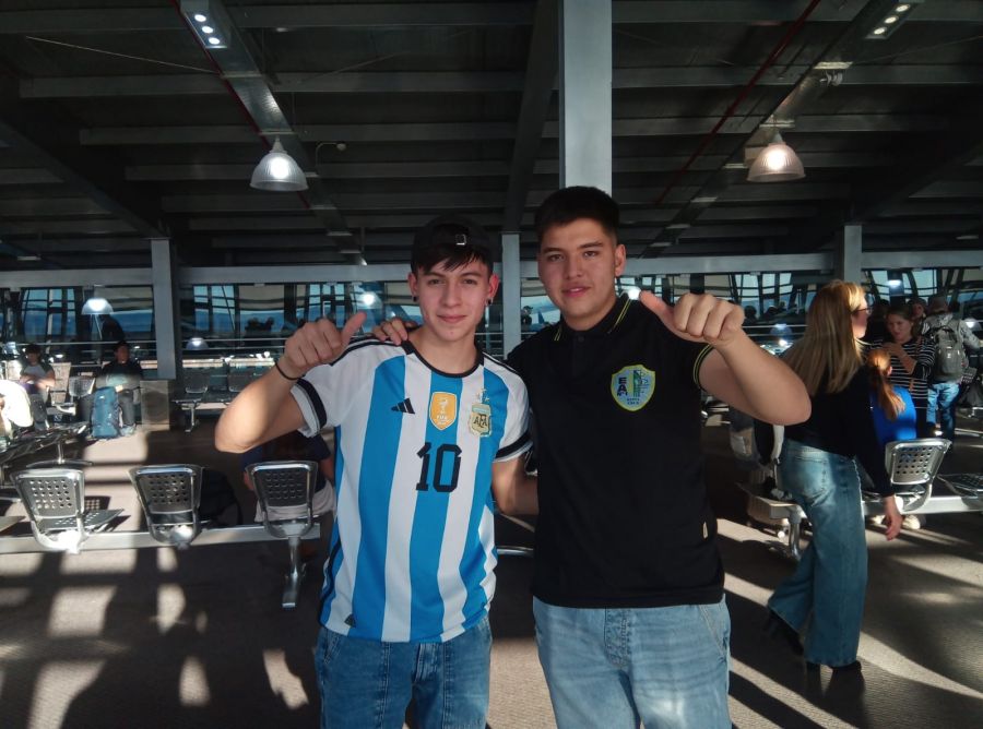 Dos estudiantes santacruceños viajan a Francia para representar a la Argentina